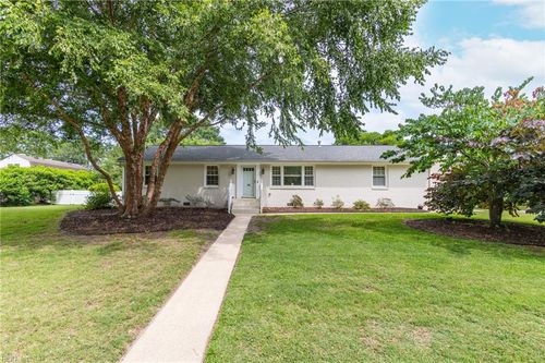 114 Bobby Jones Drive, Portsmouth, VA, 23701 | Card Image