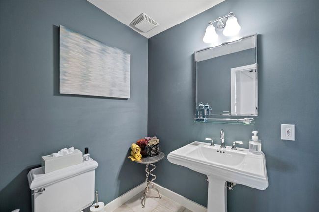 2521 W Wending Drive, House other with 4 bedrooms, 2 bathrooms and null parking in Glendale WI | Image 22