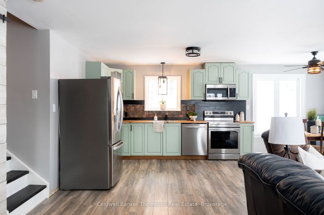 751 Old Muskoka Rd, House other with 3 bedrooms, 1 bathrooms and 4 parking in Utterson ON | Image 7
