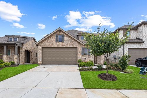 3952 Oak Creek Cir, Denison, TX, 75020-8002 | Card Image