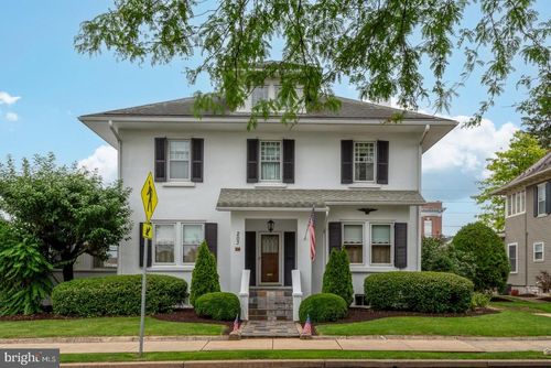203 Cocoa Ave, HERSHEY, PA, 17033-1427 | Card Image
