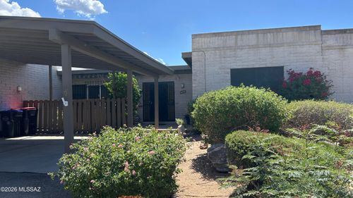 8126 N Madrid Drive, Tucson, AZ, 85704 | Card Image