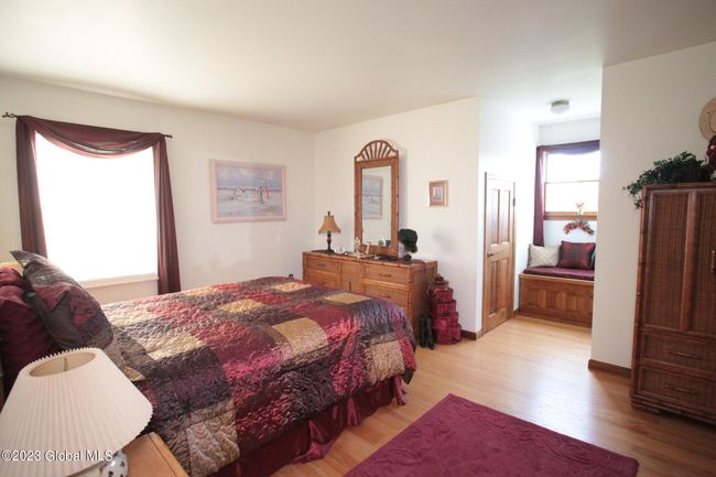 HARDWOOD FLOORS | Image 47