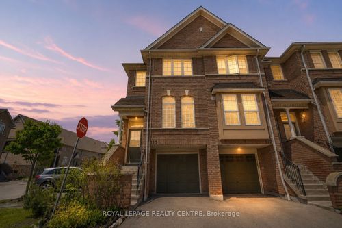 110-50 Strathaven Dr, Mississauga, ON, L5R4E7 | Card Image