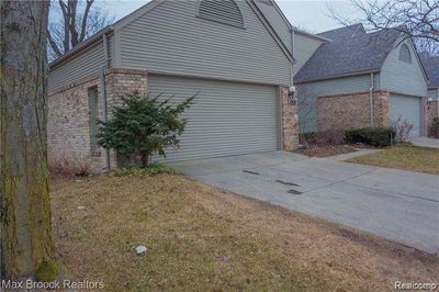 1008 Ann Street, Condo with 2 bedrooms, 2 bathrooms and null parking in Birmingham MI | Image 1