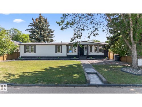 4611 48 St, Redwater, AB, T0A2W1 | Card Image