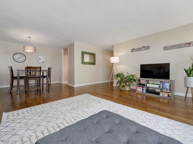 APT-3401 - 2626 N Lakeview Ave, Home with 2 bedrooms, 2 bathrooms and null parking in CHICAGO IL | Image 5