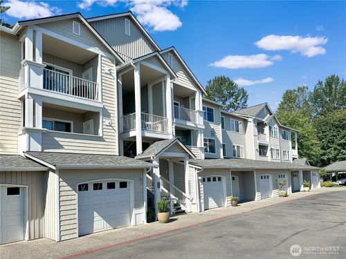 b314-14714 Admiralty Way, Lynnwood, WA, 98087 | Card Image