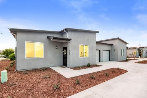 4140 E Kaweah Ave, Visalia, CA, 93292-3703 | Card Image