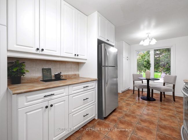 1112 St Germain Cres, House other with 4 bedrooms, 2 bathrooms and 2 parking in Orleans ON | Image 25