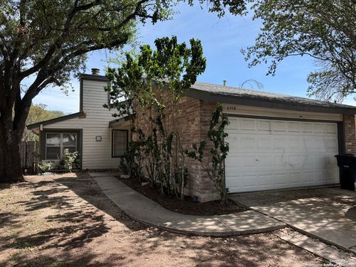 6318 Club Oaks St, San Antonio, TX, 78249-3017 | Card Image
