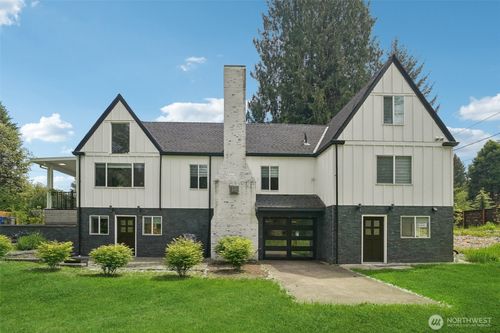 18725 Ne 128th Way, Redmond, WA, 98052-2123 | Card Image