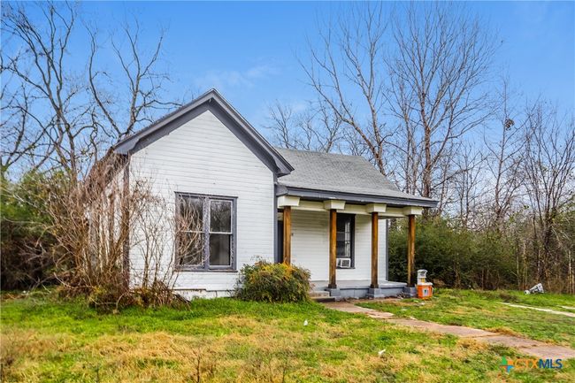 318 Durr St, House other with 3 bedrooms, 1 bathrooms and null parking in Marlin TX | Image 6