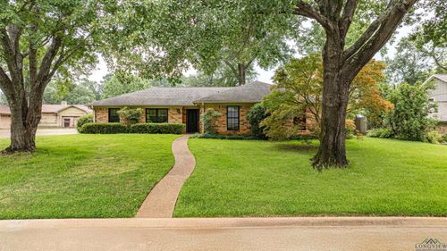 2000 Warwick Cir W, Longview, TX, 75601-3141 | Card Image