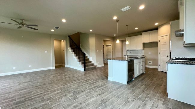 1709 Sparrow St, House other with 5 bedrooms, 4 bathrooms and null parking in Denton TX | Image 6