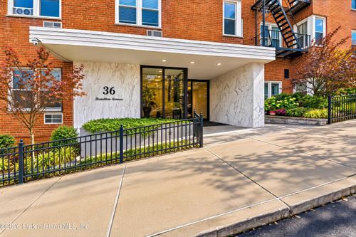 5l-36 Hamilton Ave, Staten Island, NY, 10301-1824 | Card Image