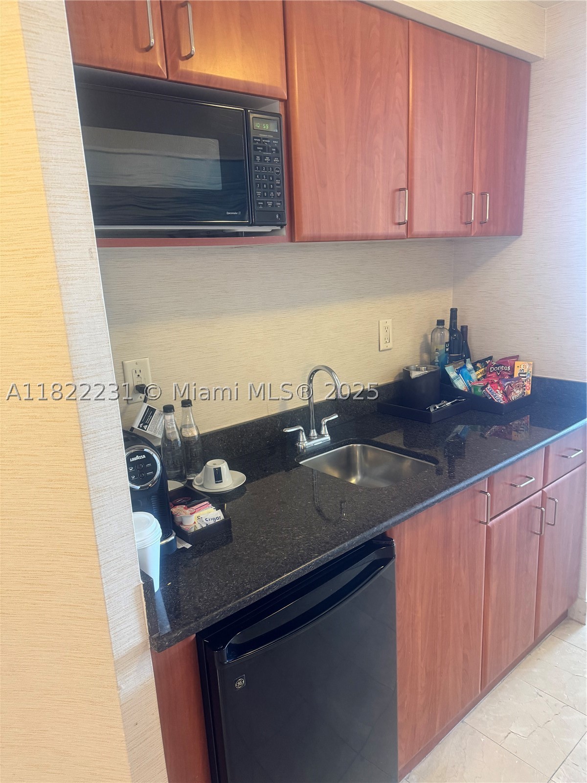 Residential in Sunny Isles Beach 3