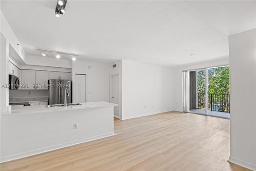209-6851 Sw 44th St, Miami, FL, 33155-4892 | Card Image