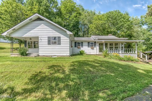 501 Atwood St, Mountain City, TN, 37683-1809 | Card Image