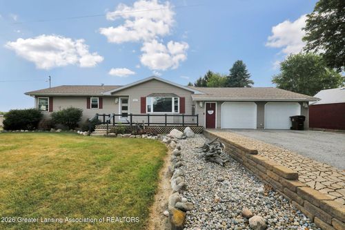 861 N Clinton Trail, Charlotte, MI, 48813 | Card Image