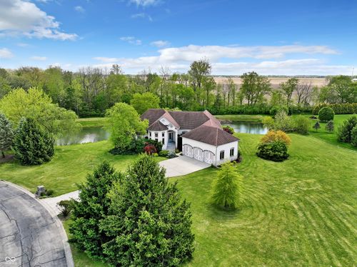 10165 Sanctuary Dr, Brownsburg, IN, 46112-7610 | Card Image