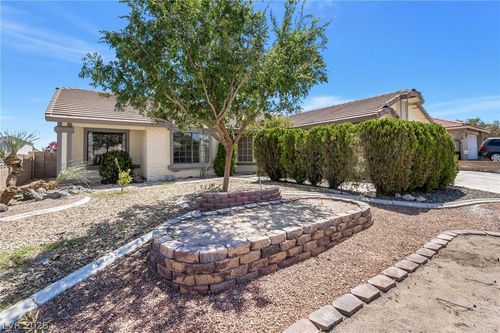 160 Drifting Sand Ct, Henderson, NV, 89074-3225 | Card Image