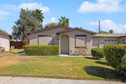360 Calle Cazadero, Hemet, CA, 92545-2525 | Card Image
