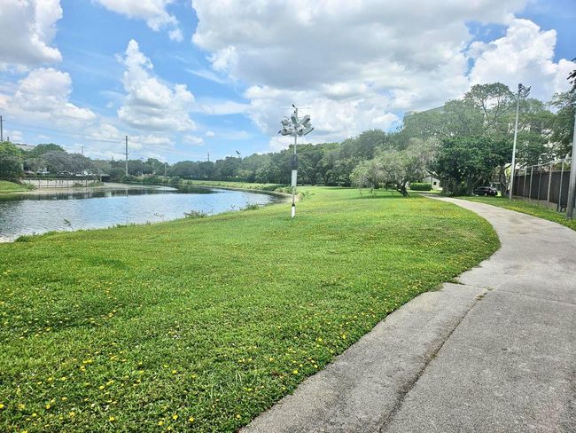 APT-112 - 2304 S Cypress Bend Dr, Condo with 1 bedrooms, 2 bathrooms and null parking in Pompano Beach FL | Image 28