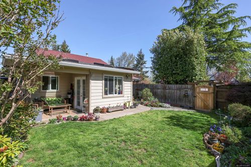 b-226 1st St, Courtenay, BC, V9N1A6 | Card Image