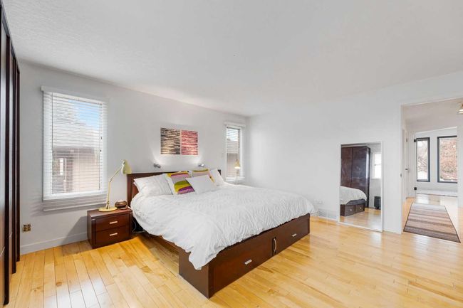 43 Coachwood Place Sw, House other with 4 bedrooms, 4 bathrooms and 4 parking in Calgary AB | Image 25