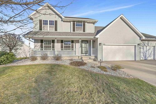 684 Winding Waters Way, LEDGEVIEW, WI, 54115 | Card Image