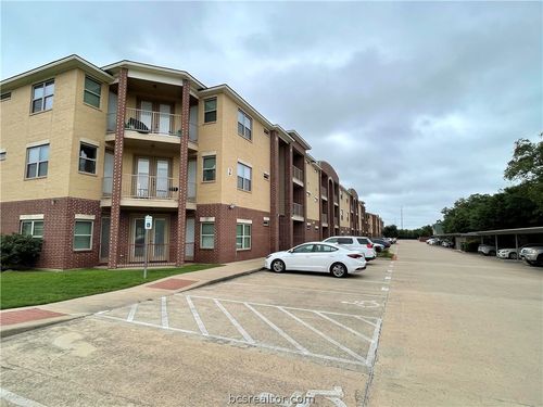 1011-1915 Dartmouth St, College Station, TX, 77840-4156 | Card Image