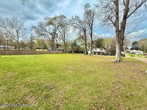 506b S Church St, Brookhaven, MS, 39601-3808 | Card Image