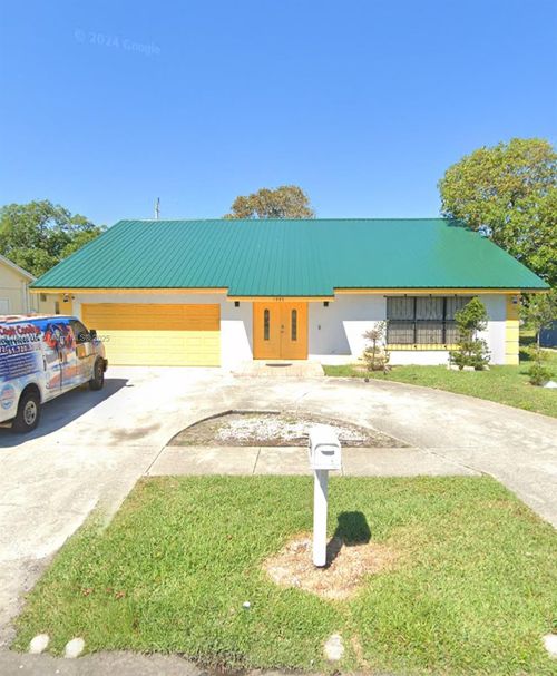 1995 Nw 1st St, Boynton Beach, FL, 33435-2218 | Card Image