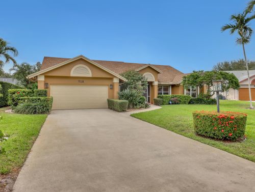 712 Golf Ct, Delray Beach, FL, 33445-8737 | Card Image