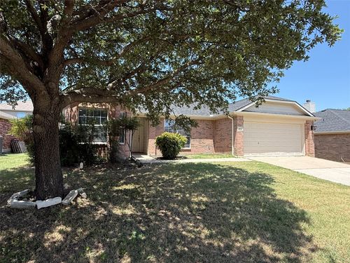 103 Santa Fe Trl, Justin, TX, 76247-7021 | Card Image