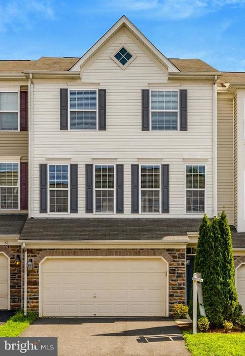 41900 Diamondleaf Ter, Stone Ridge, VA, 20105-5688 | Card Image