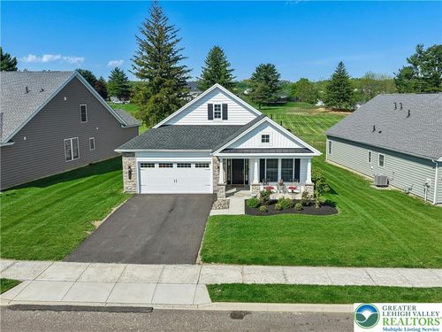5544 Traditions Dr, Coopersburg, PA, 18036-8733 | Card Image