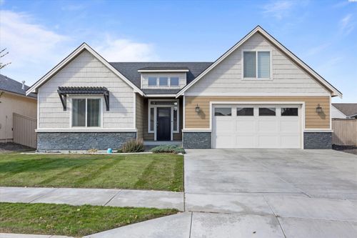 1327 N Oklahoma Pl, Kennewick, WA, 99336-1087 | Card Image