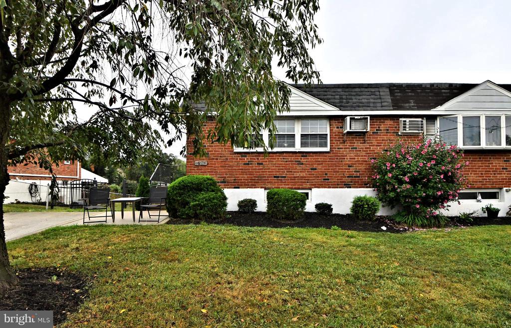 Clay Dr, Conshohocken, PA 19428