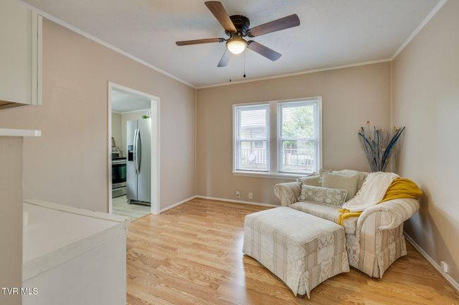 dinning room | Image 10