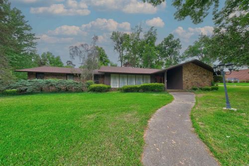 1901 W Oak St, El Dorado, AR, 71730-5216 | Card Image