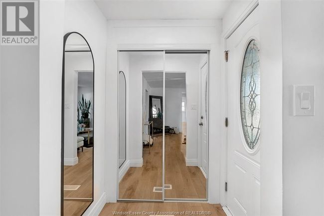 2968 Langlois Ave, House other with 3 bedrooms, 1 bathrooms and null parking in Windsor ON | Image 5