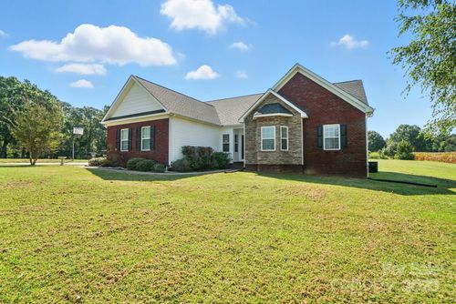 5112 Monroe Ansonville Rd, Wingate, NC, 28174-8263 | Card Image