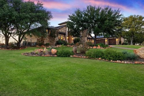 143 Westgate Loop, Horseshoe Bay, TX, 78657-2118 | Card Image
