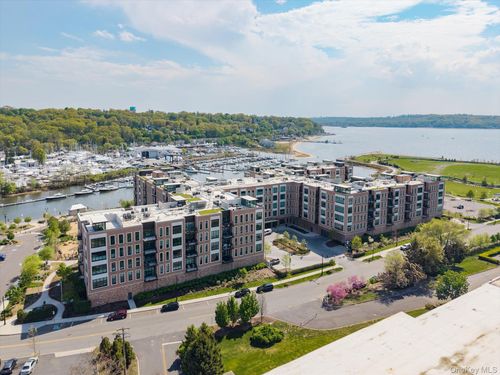 1042-100 Garvies Point Rd, Glen Cove, NY, 11542-5007 | Card Image