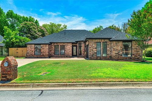 506 Giltin Dr, Arlington, TX, 76006-2028 | Card Image