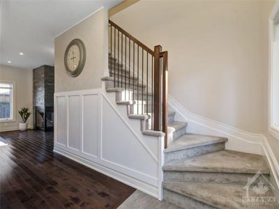 979 Admiral Ave, Townhouse with 3 bedrooms, 4 bathrooms and 2 parking in Ottawa ON | Image 3