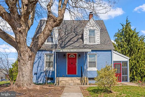 127 Half St, HERSHEY, PA, 17033-1957 | Card Image