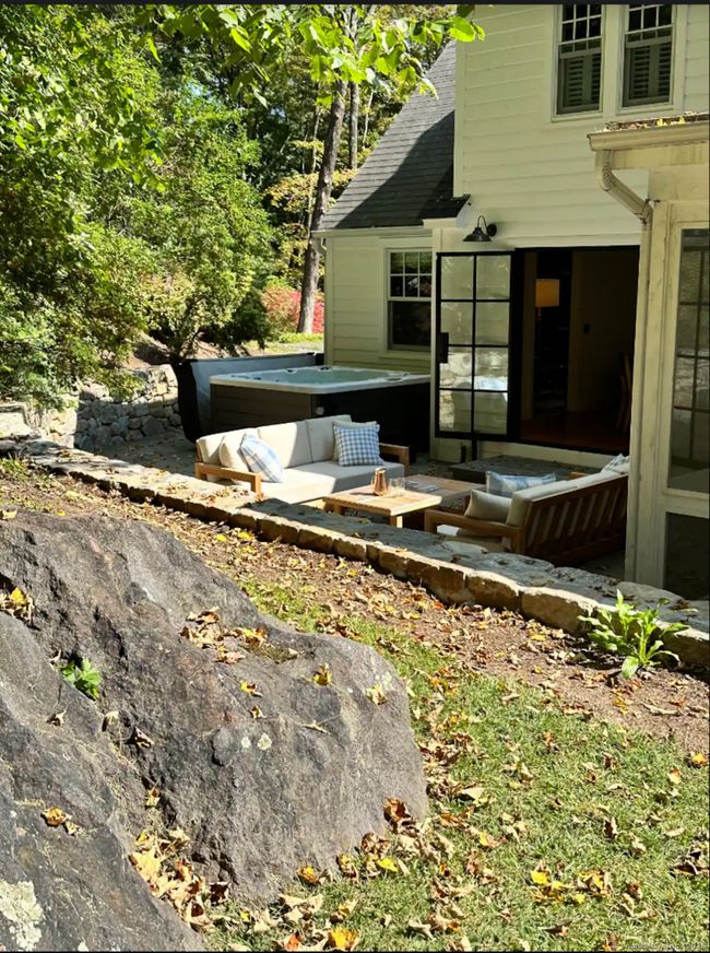 23 Cook St, House other with 3 bedrooms, 3 bathrooms and 2 parking in Washington Depot CT | Image 36